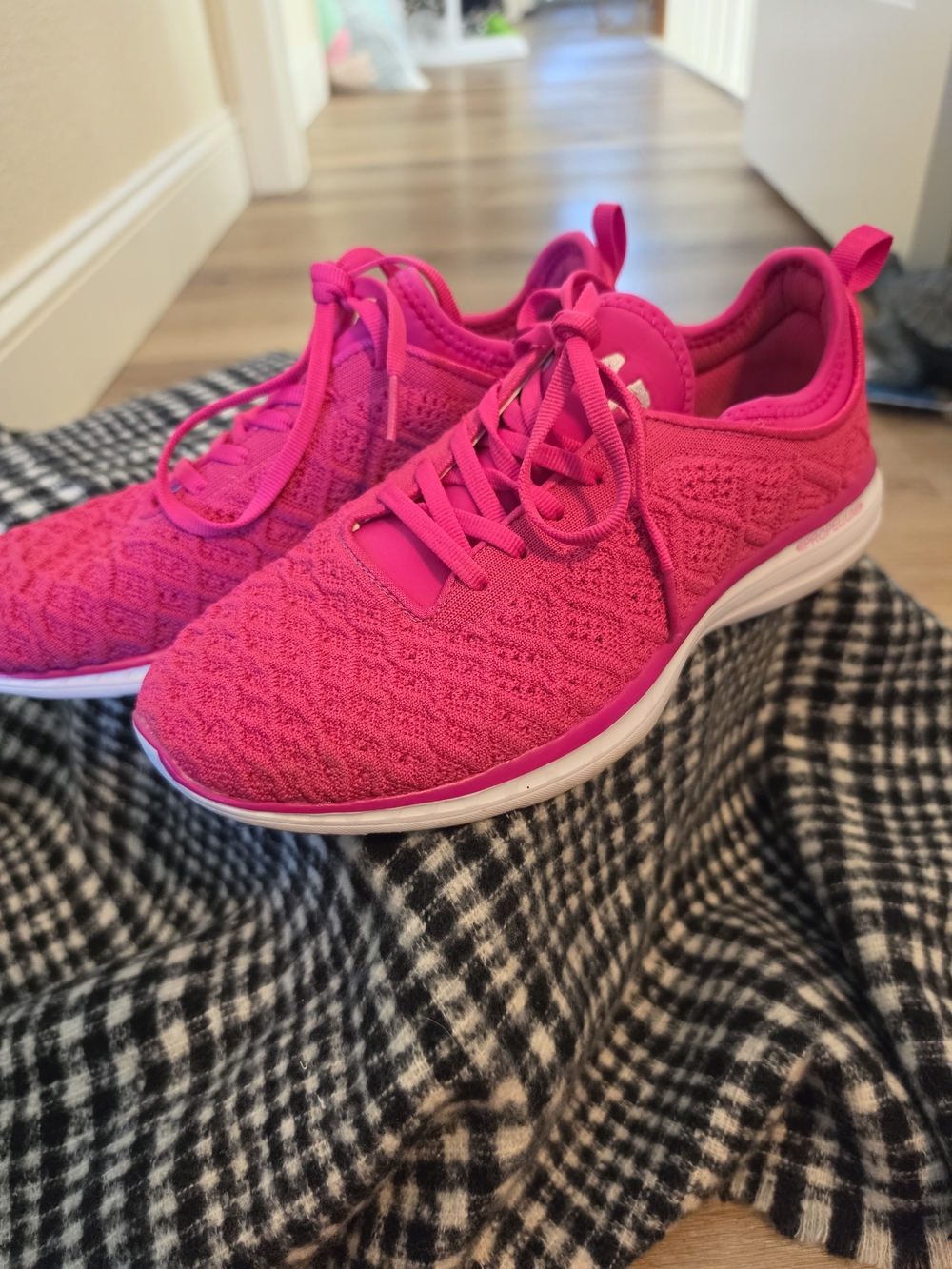 Women's Lightweight Hot Pink Knit Sneakers